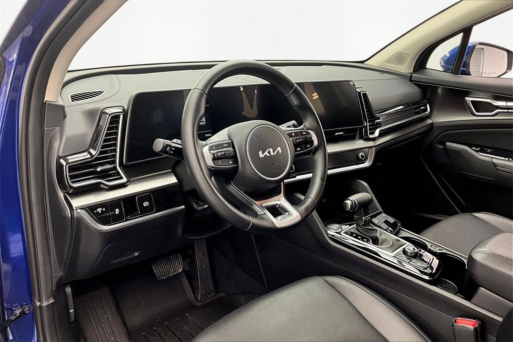 Used 2024 Kia Sportage EX image 14