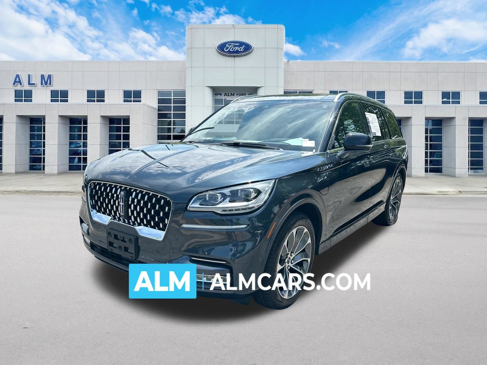 Used 2023 Lincoln Aviator Grand Touring w/ Equipment Group 301A AWD/4WD image 1