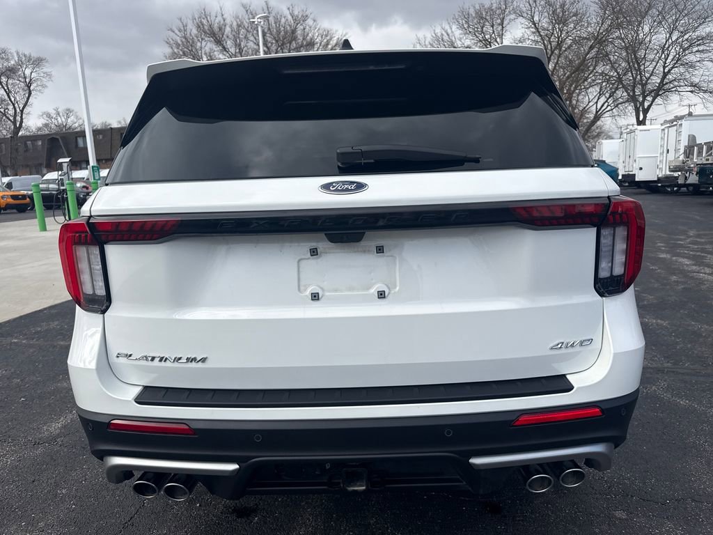 Used 2025 Ford Explorer Platinum w/ Ultimate Package AWD/4WD image 9