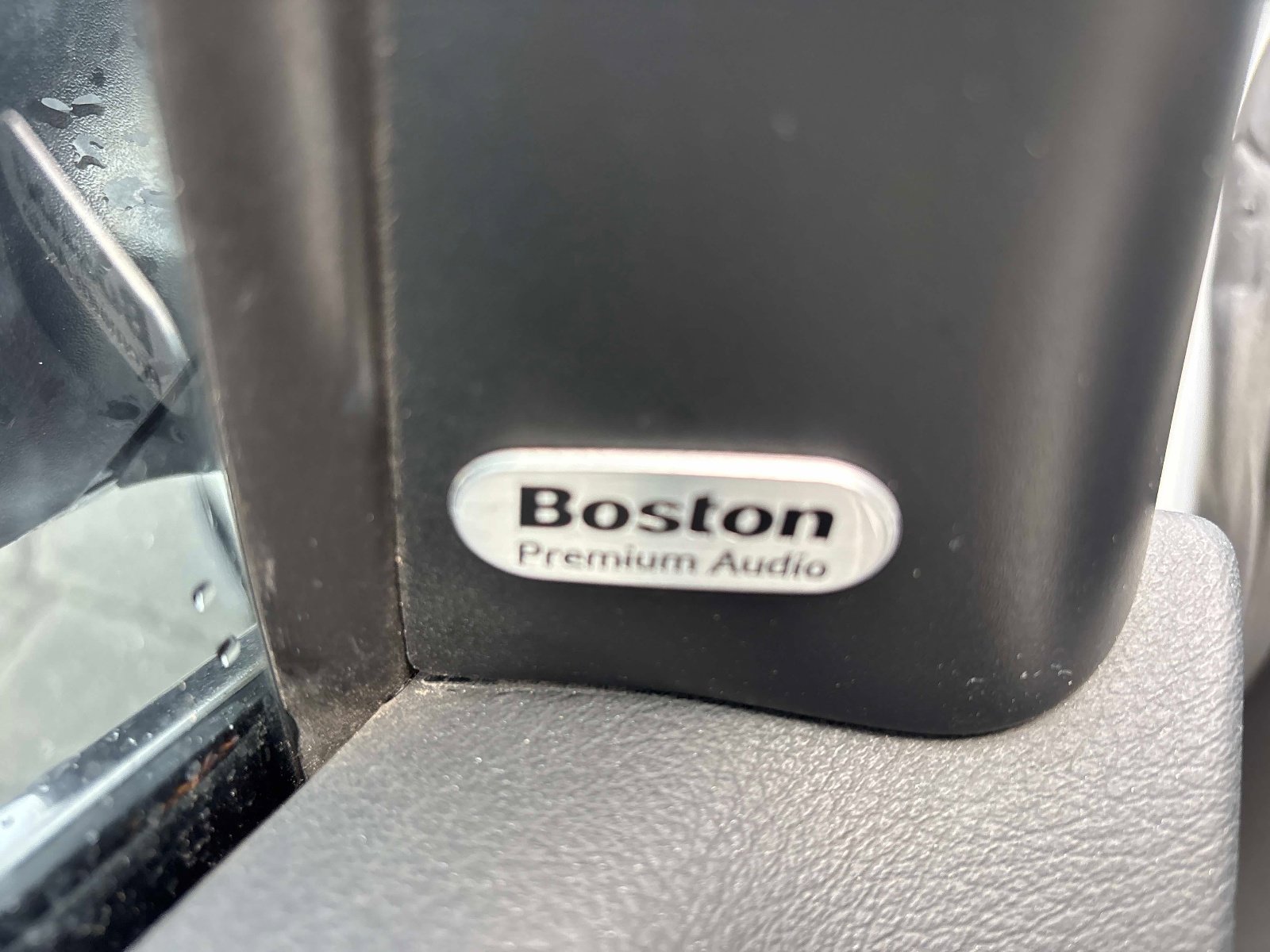 Used 2012 Chrysler 200 S image 18