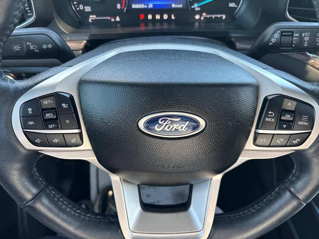 Used 2023 Ford Explorer Limited w/ Limited Technology Package AWD/4WD image 39