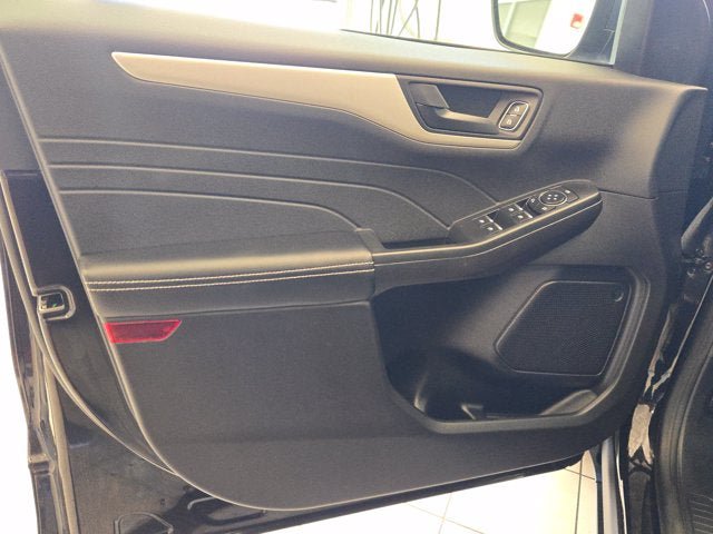 Used 2022 Ford Escape SE AWD/4WD image 18