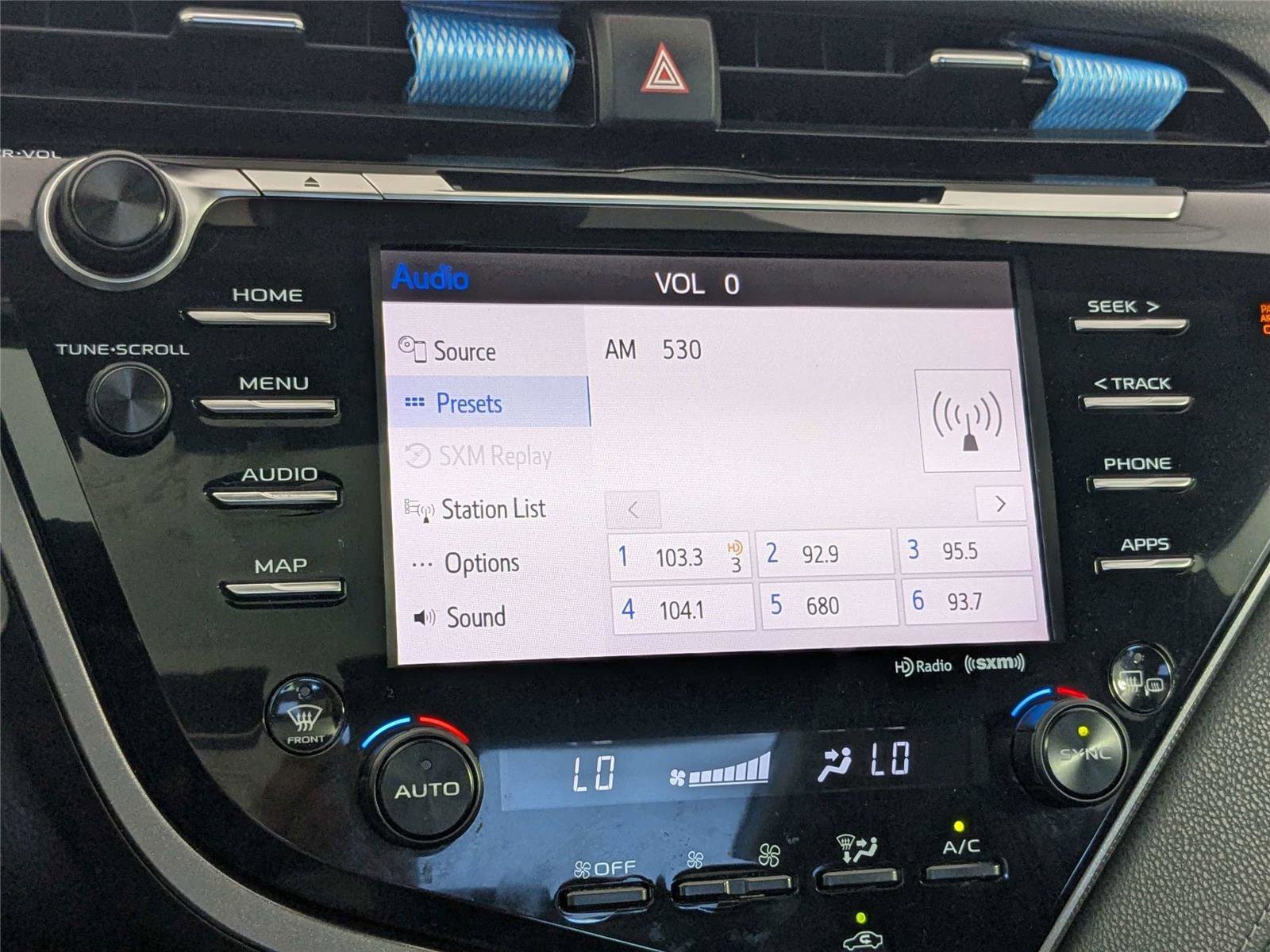Used 2020 Toyota Camry XSE FWD image 18