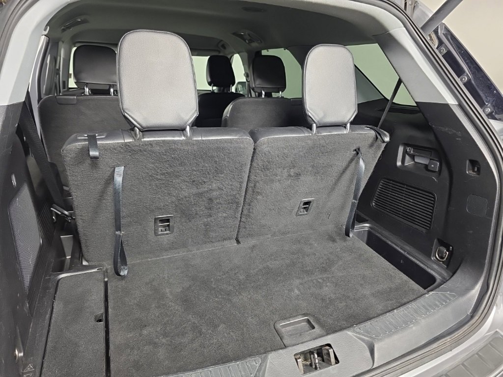 Used 2021 Ford Explorer Limited image 33