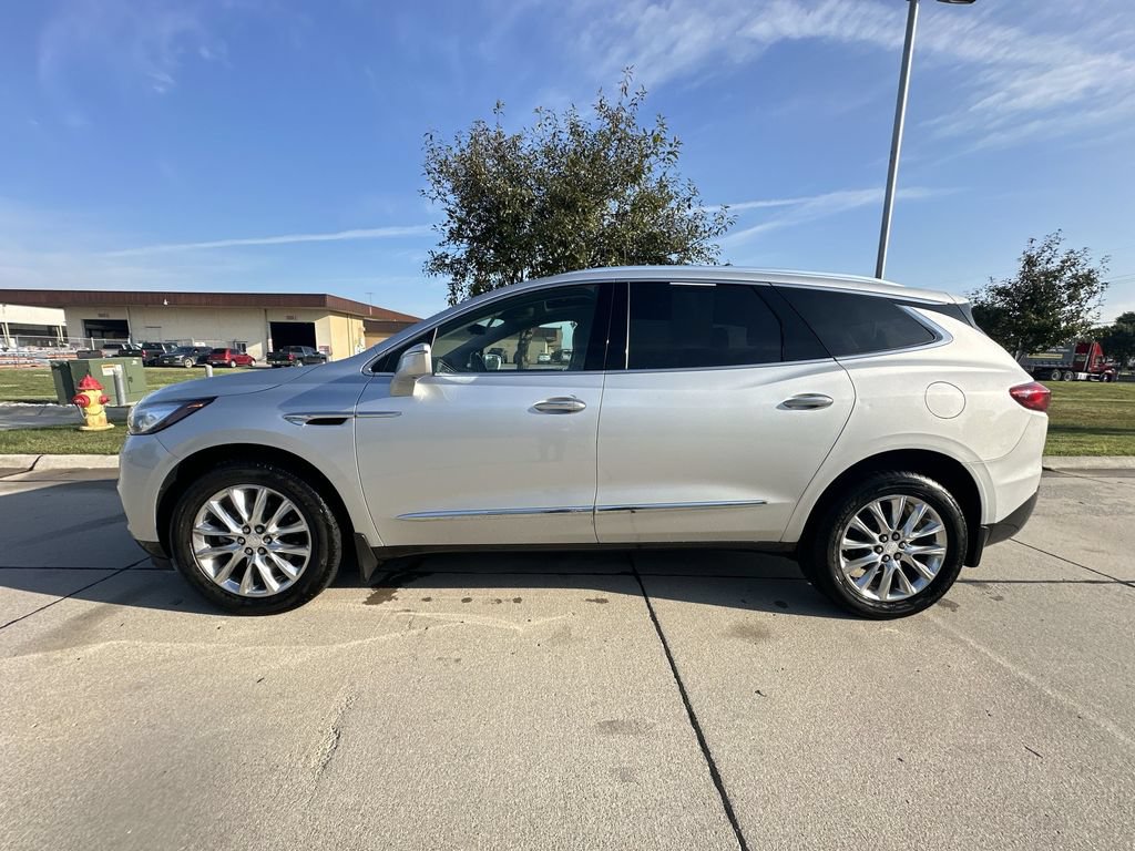 Used 2019 Buick Enclave Premium AWD/4WD image 11