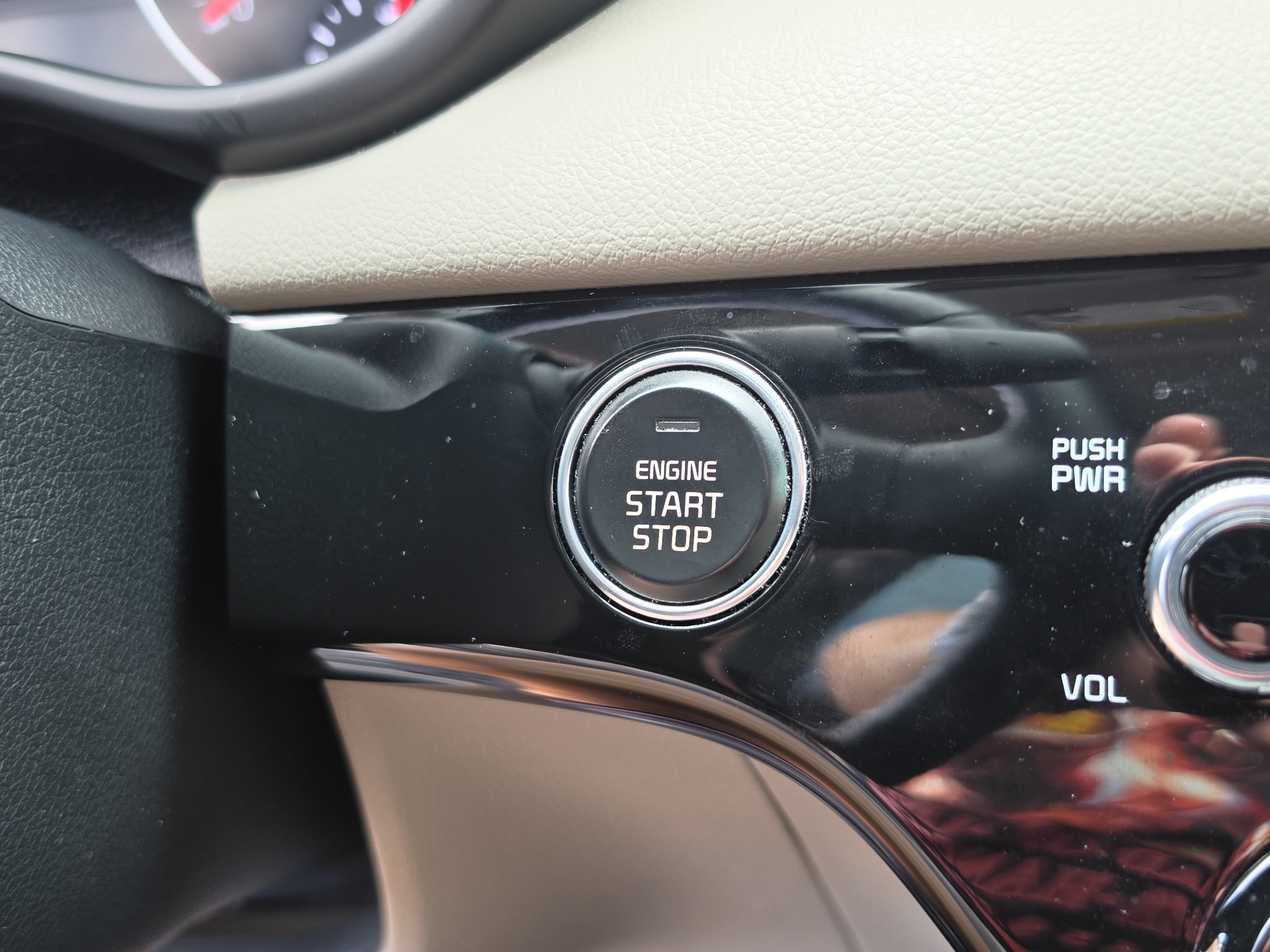 Certified 2022 Kia Sportage EX FWD image 28