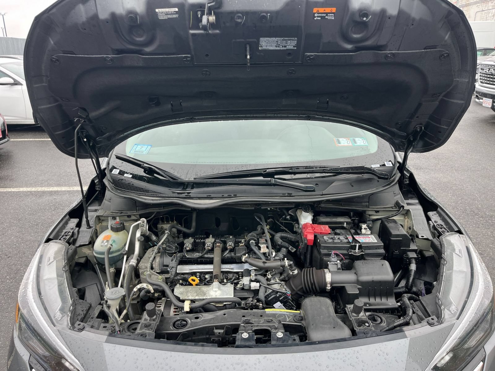 Used 2025 Nissan Versa SV FWD image 30