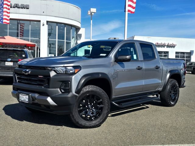 Used 2024 Chevrolet Colorado Trail Boss w/ Advanced Trailering Package image 3