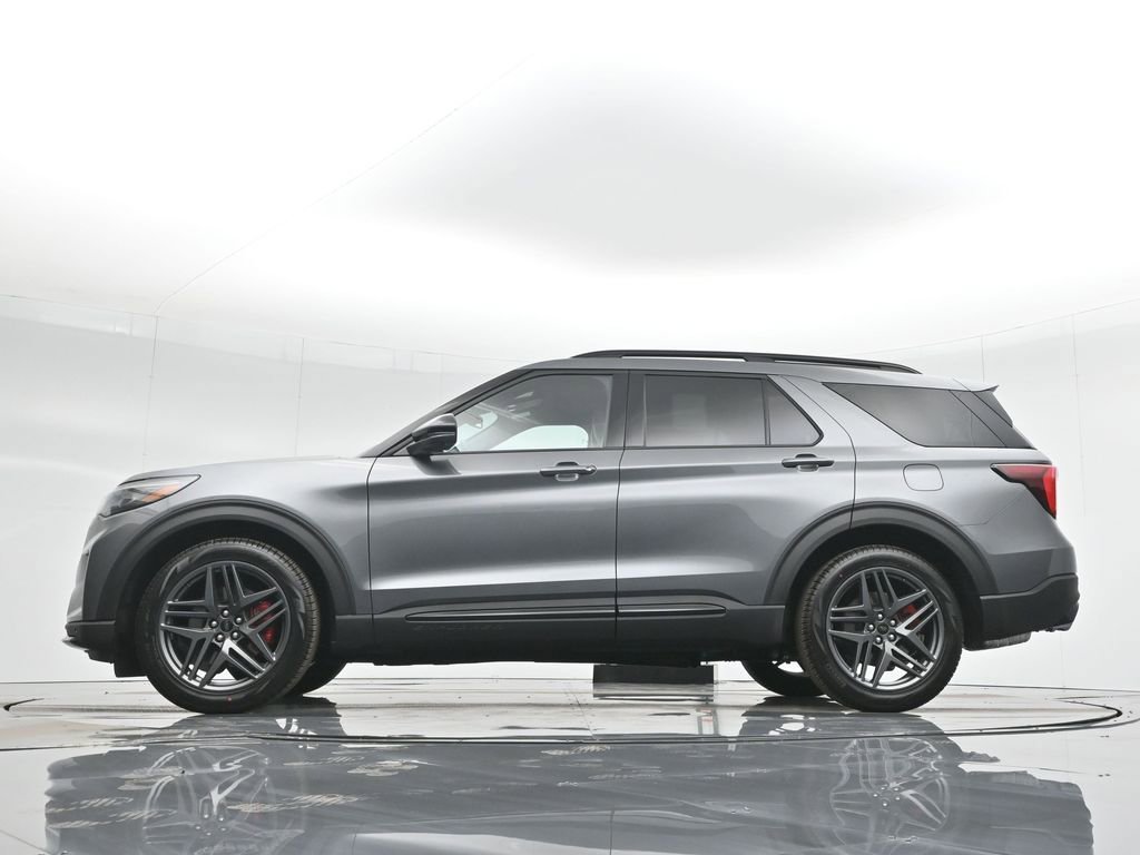 New 2025 Ford Explorer ST w/ Sun And Sound Package image 6