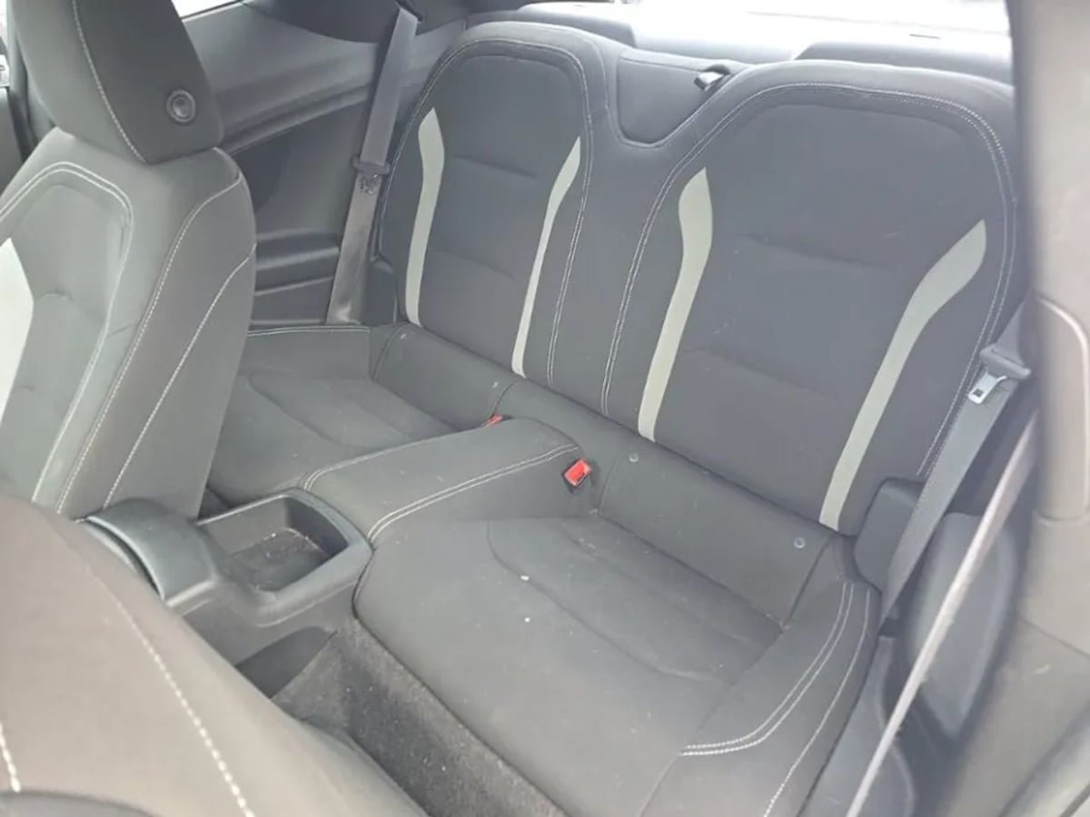 Used 2021 Chevrolet Camaro LT w/ Technology Package RWD image 10