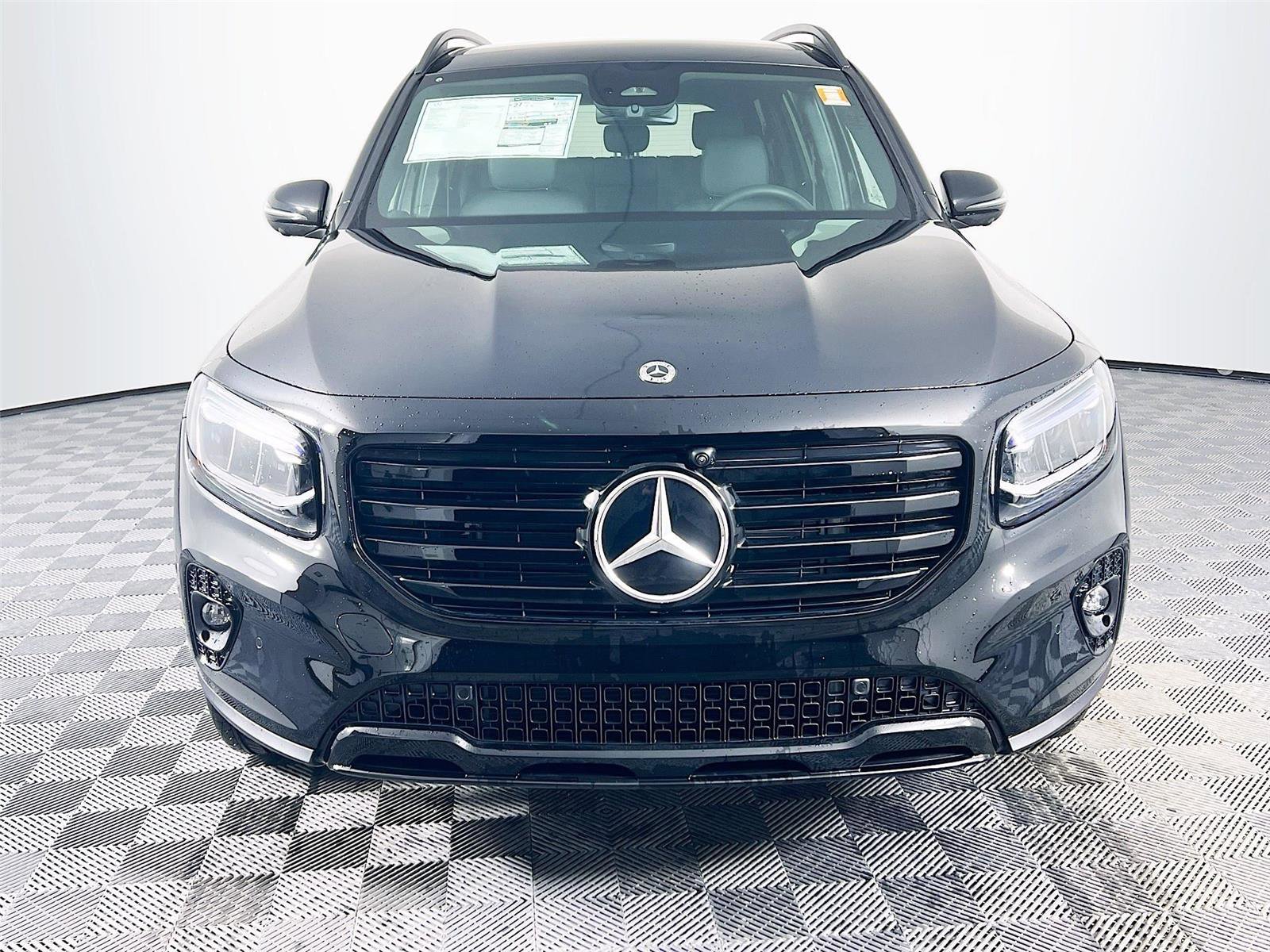 New 2026 Mercedes-Benz GLB 250 4MATIC image 9