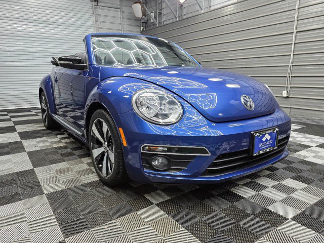 Used 2014 Volkswagen Beetle R-Line FWD image 5
