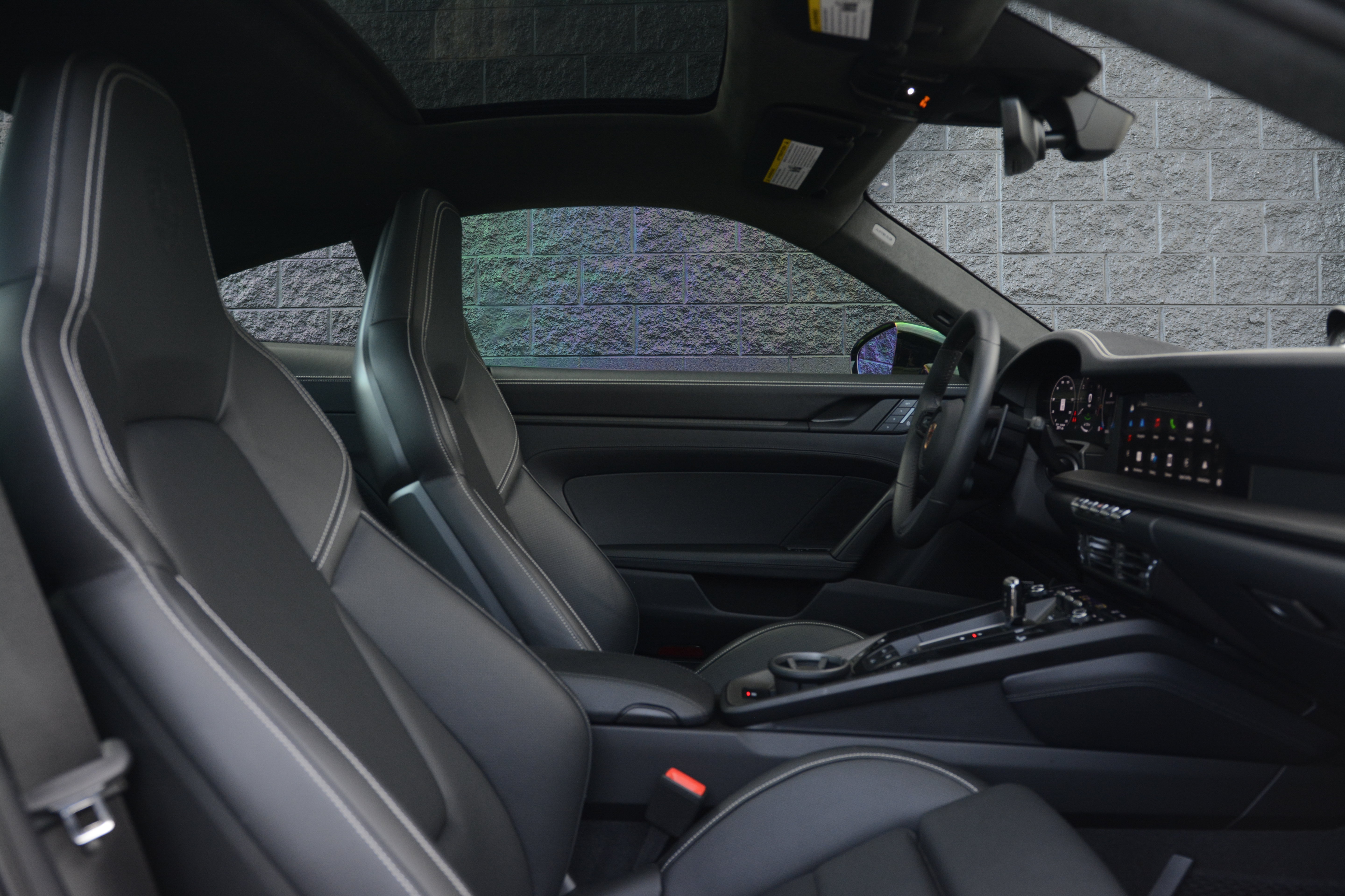 Certified 2025 Porsche 911 Carrera GTS RWD image 27