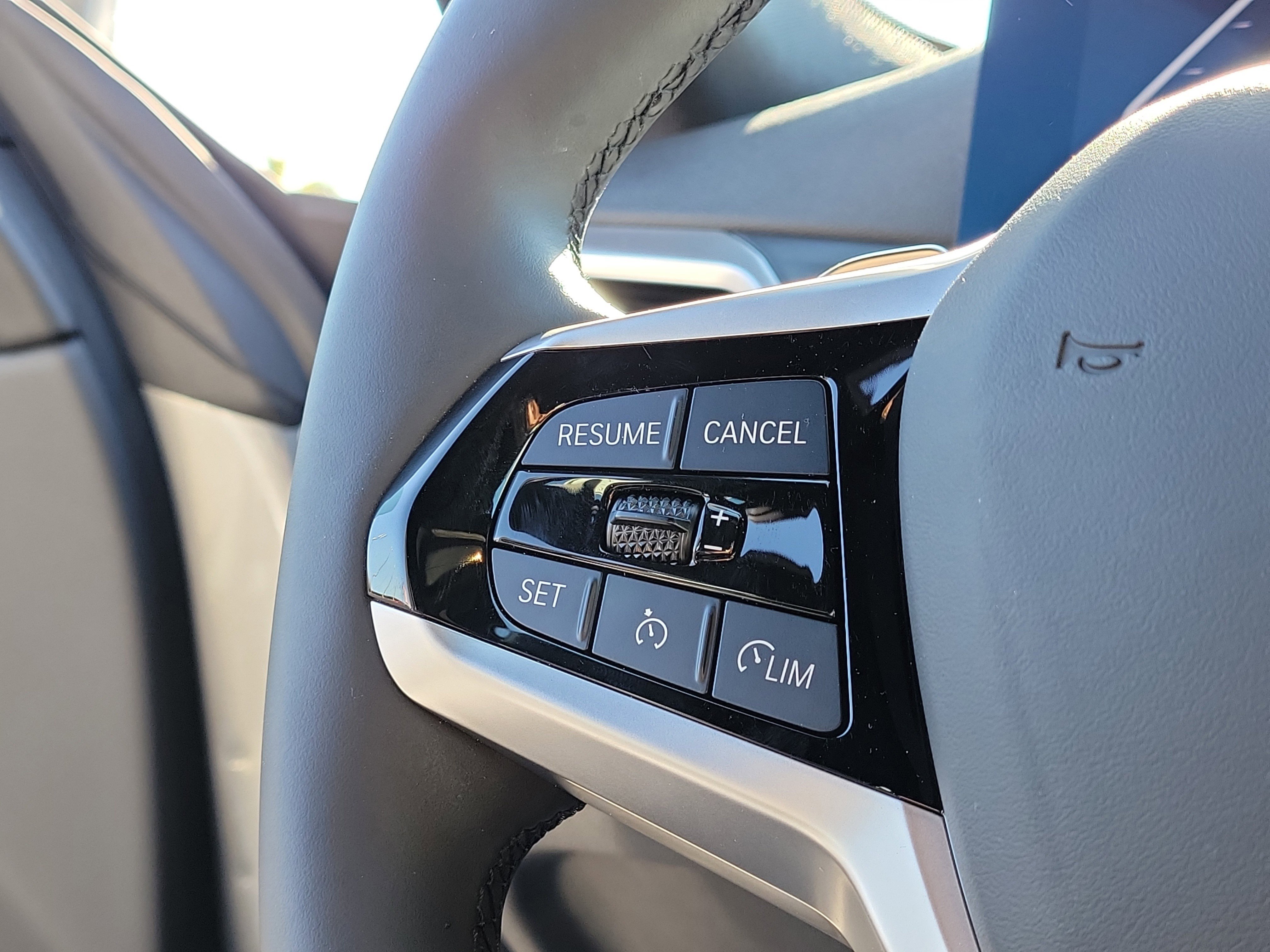 Used 2025 BMW 430i w/ Premium Package image 29