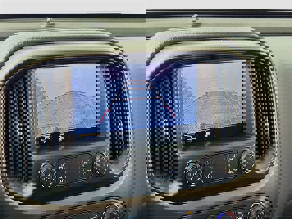 Certified 2021 Chevrolet Colorado Z71 w/ Safety Package image 8