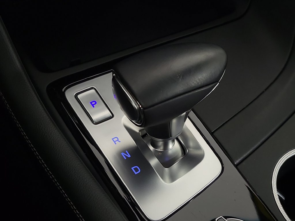 Used 2023 Genesis G70 2.0T RWD image 30