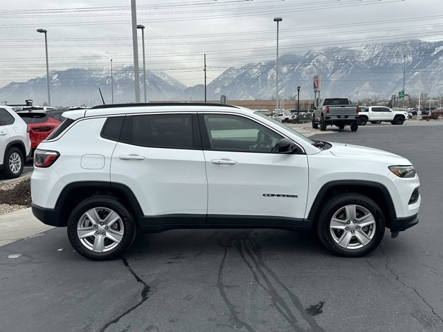 Used 2022 Jeep Compass Latitude image 27