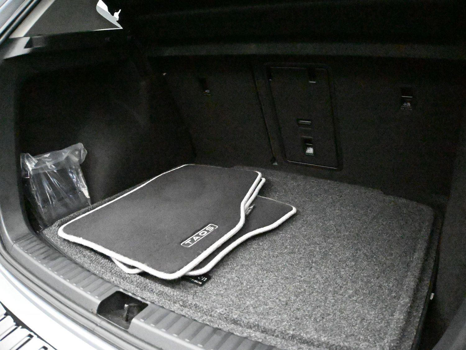 Certified 2025 Volkswagen Taos S w/ Taos Adventure Package (SXB) AWD/4WD image 18