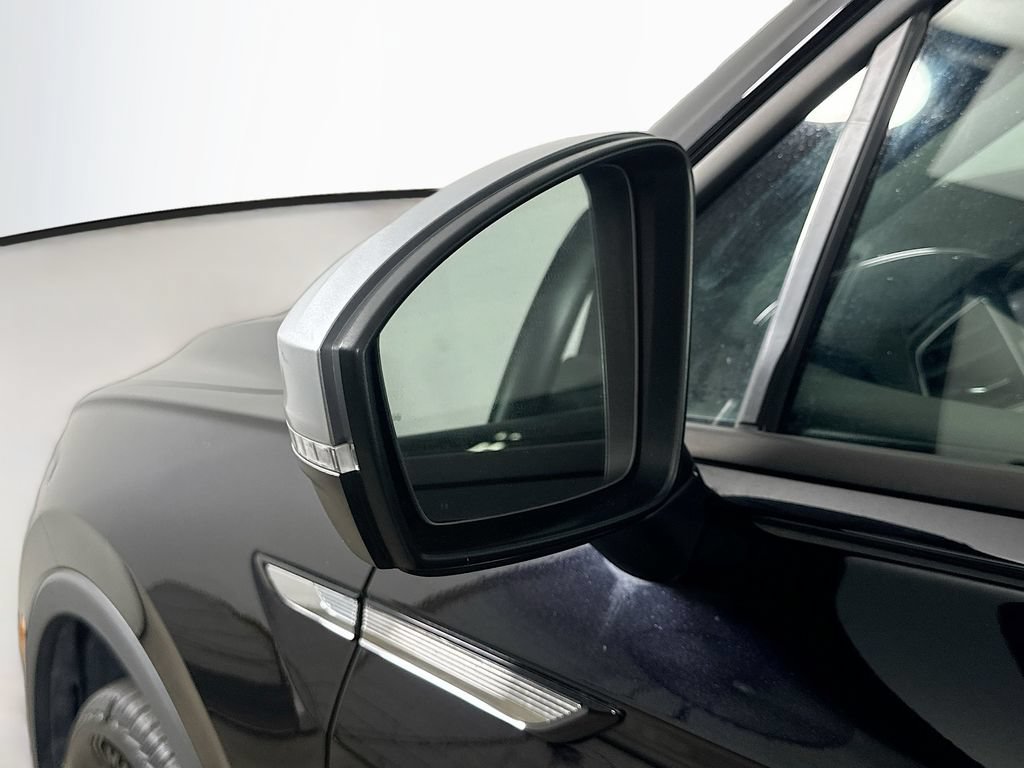 Used 2024 Volkswagen Tiguan SE FWD image 35