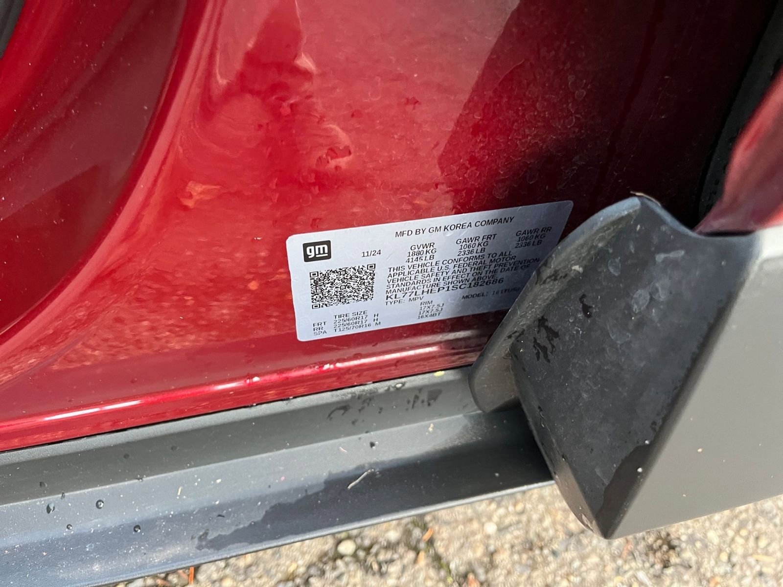 Used 2025 Chevrolet Trax LT FWD image 30