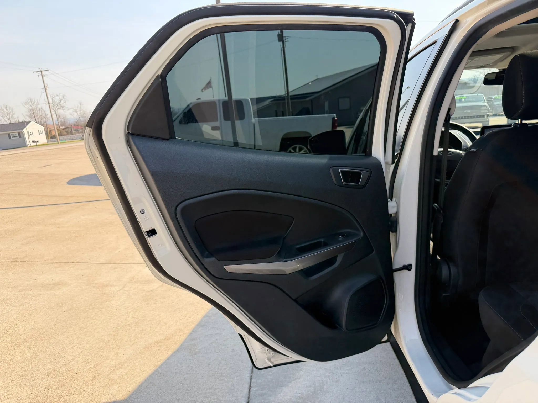 Used 2021 Ford EcoSport SE image 35