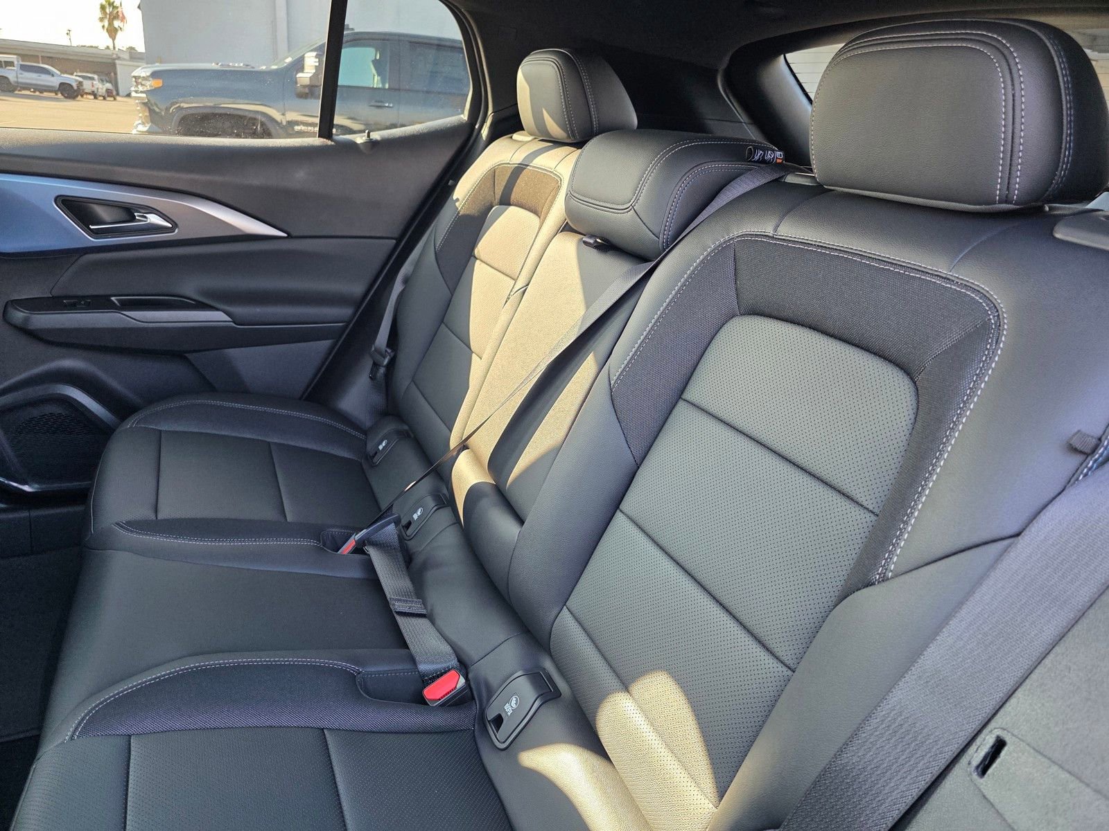 New 2026 Chevrolet Equinox EV LT image 14