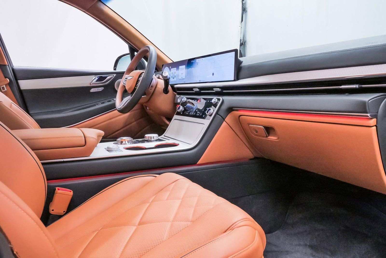 Certified 2025 Genesis GV80 3.5T Prestige image 13