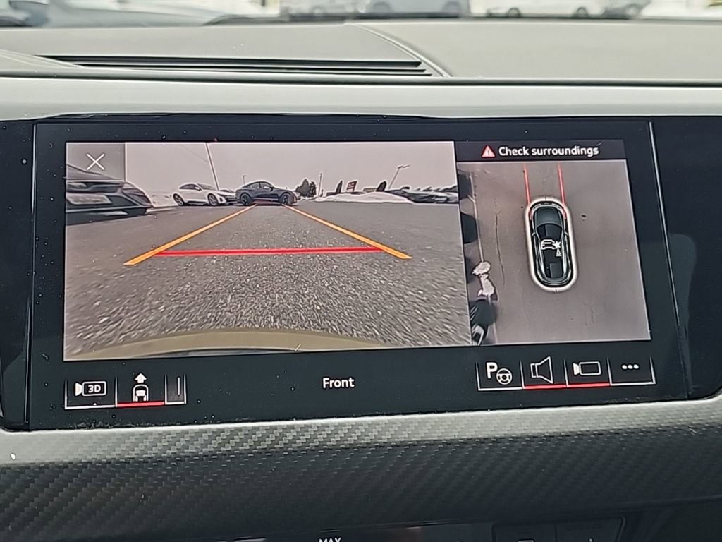 Used 2023 Audi e-tron GT Prestige image 9