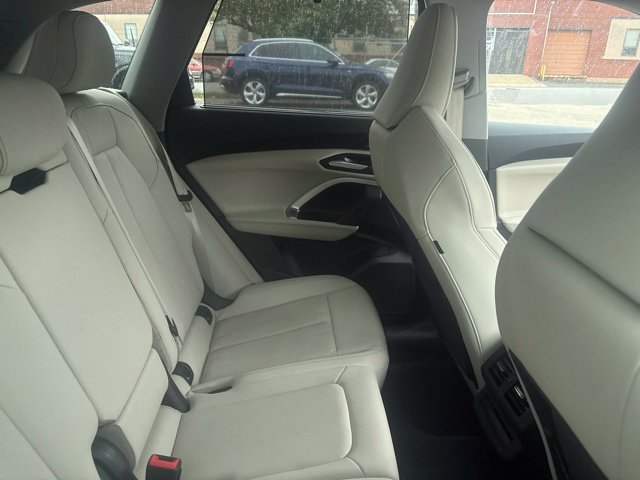 Certified 2025 Audi Q5 Premium Plus w/ Premium Plus AWD/4WD image 9