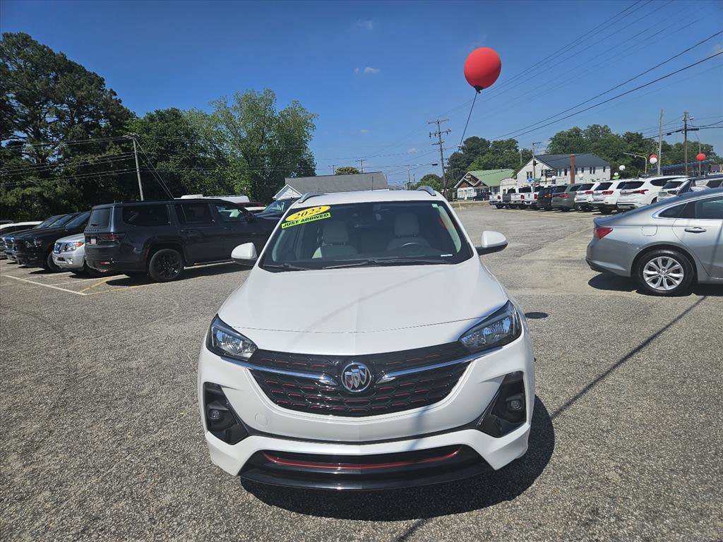 Used 2022 Buick Encore GX Select w/ Sport Touring Package FWD image 8