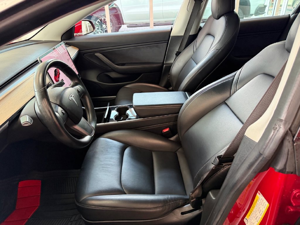 Used 2018 Tesla Model 3 Long Range RWD image 10