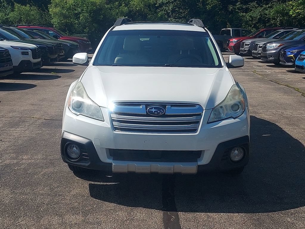 Used 2014 Subaru Outback 2.5i Limited w/ Moonroof Package AWD/4WD image 2