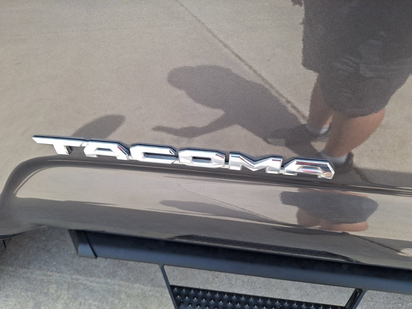Used 2023 Toyota Tacoma SR5 RWD image 14