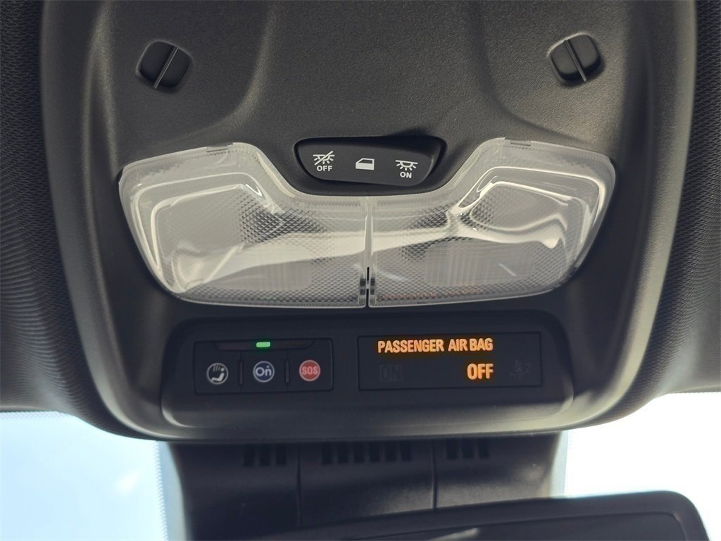 New 2025 Chevrolet Colorado LT w/ LT Convenience Package image 28