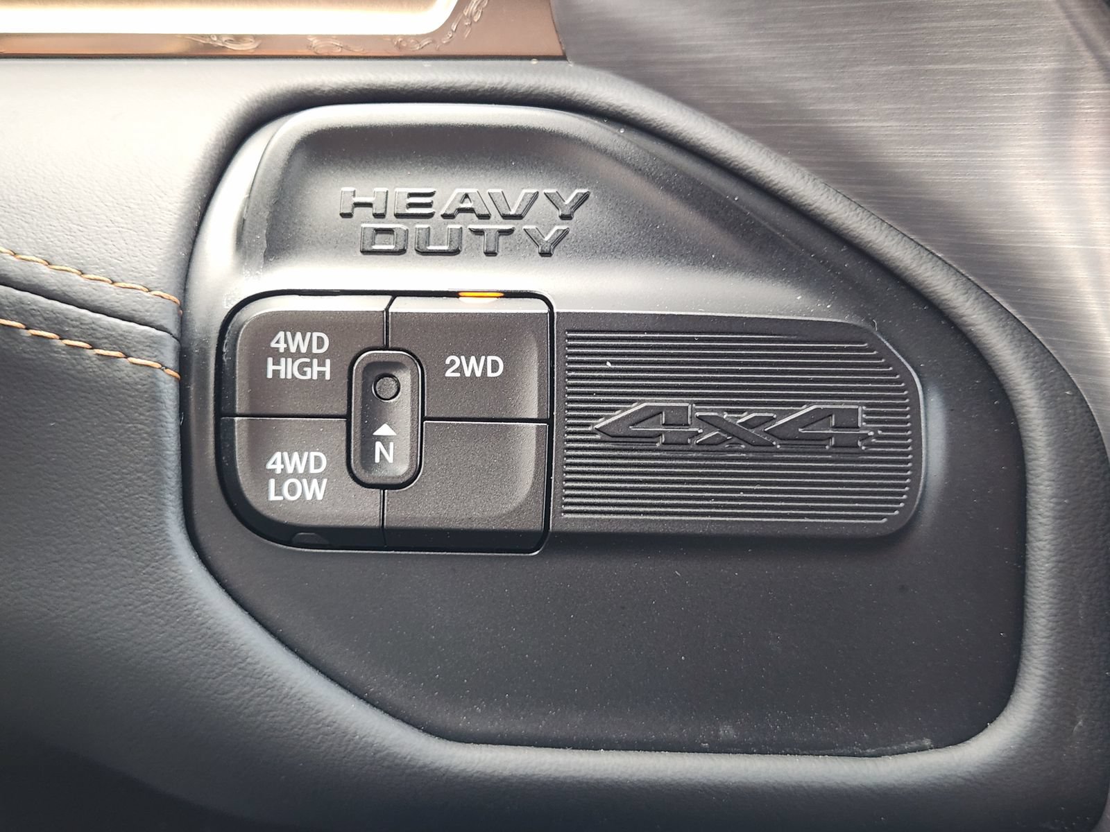 Used 2024 RAM 3500 Limited w/ Towing Technology Group AWD/4WD image 21