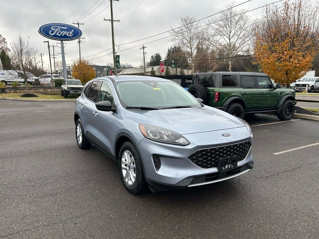 Certified 2022 Ford Escape SE w/ Convenience Package image 3
