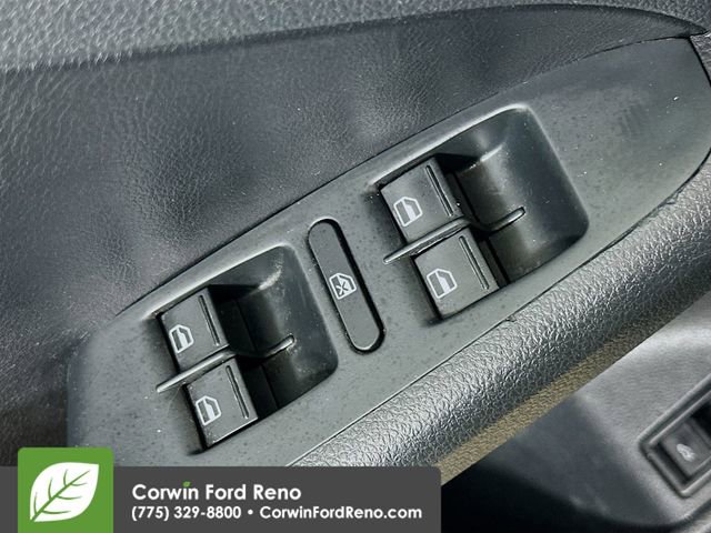 Used 2011 Volkswagen Jetta SE FWD image 16