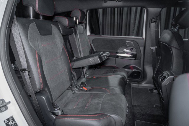 New 2025 Mercedes-Benz EQB 300 4MATIC image 15