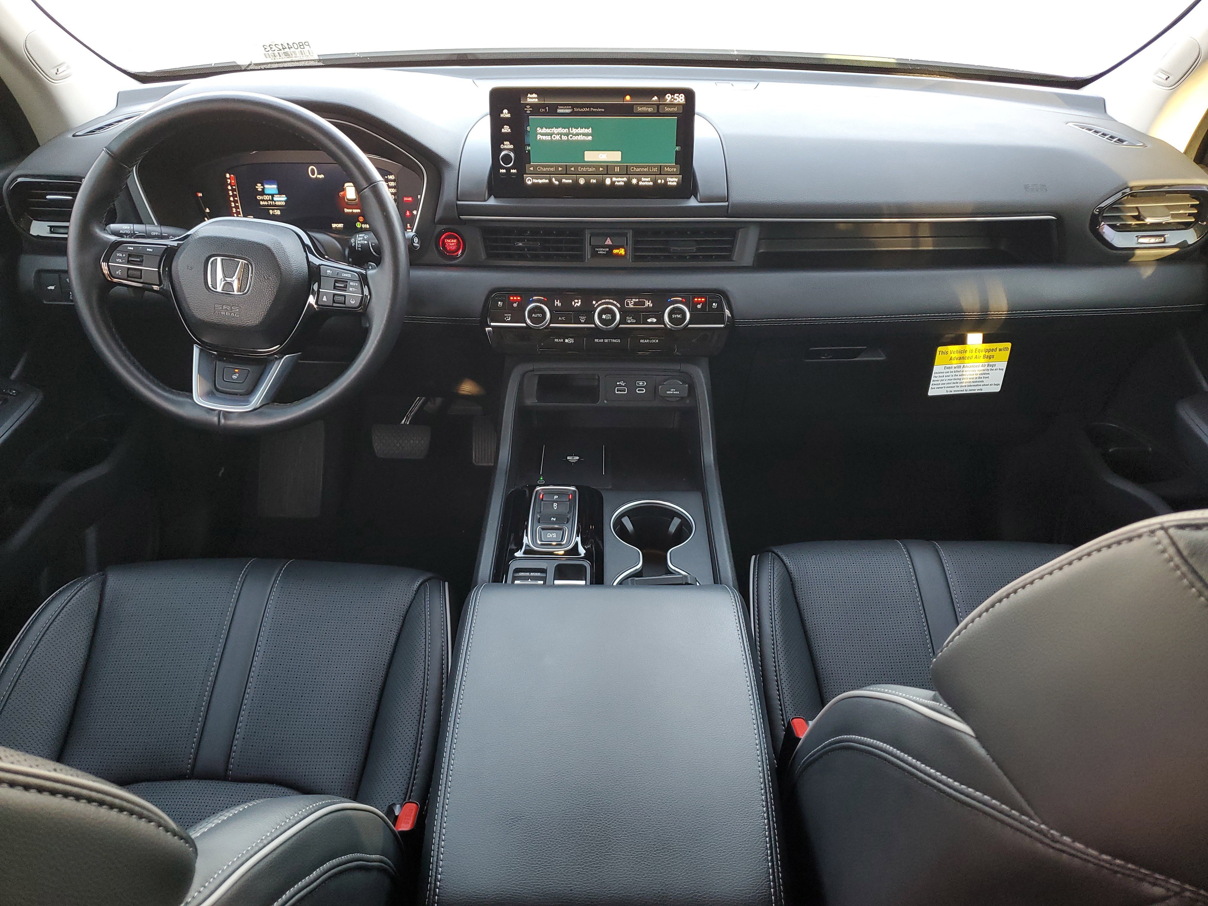 Used 2023 Honda Pilot Elite image 16