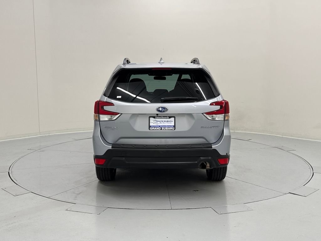 Certified 2023 Subaru Forester Premium image 4