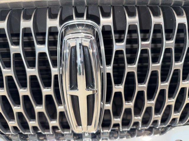 Certified 2020 Lincoln Corsair Reserve FWD image 8