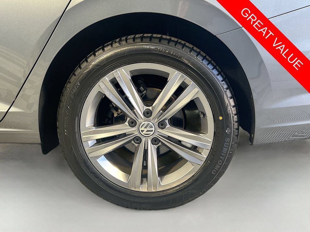 Used 2019 Volkswagen Jetta R-Line FWD image 30