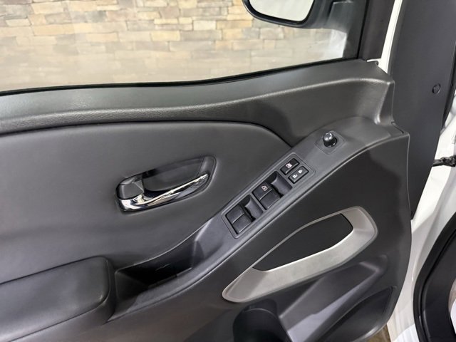 Certified 2024 Nissan Frontier SV image 9