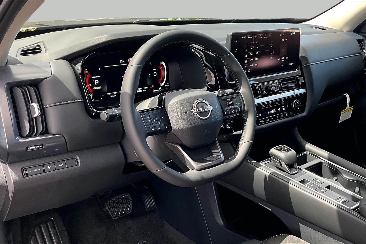 New 2026 Nissan Pathfinder SL FWD image 10