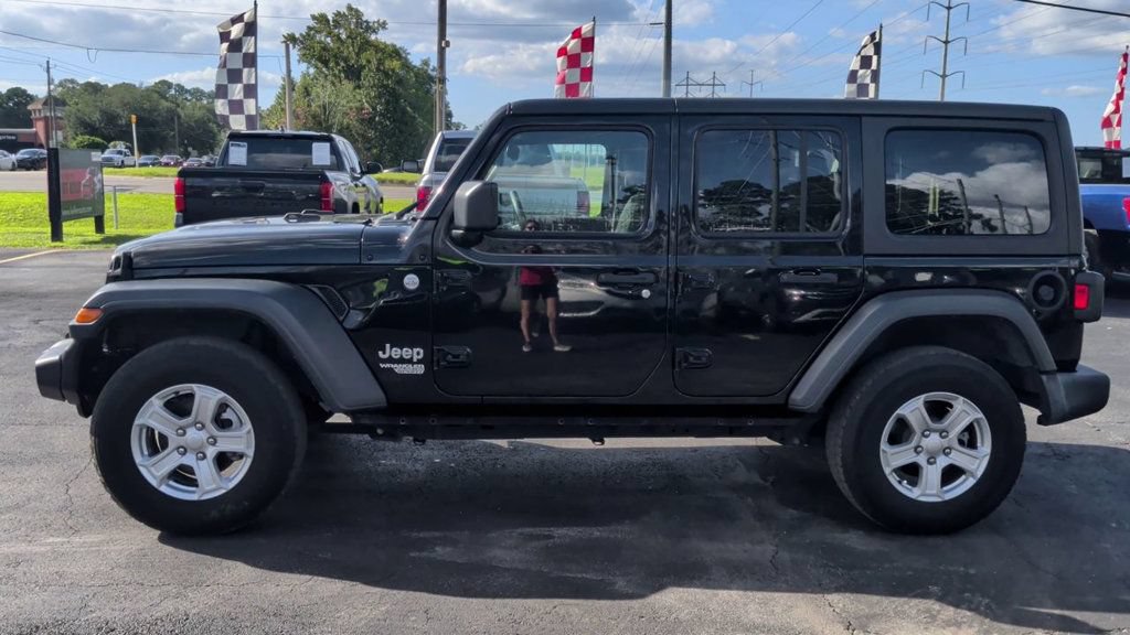 Used 2019 Jeep Wrangler Unlimited Sport S AWD/4WD image 5