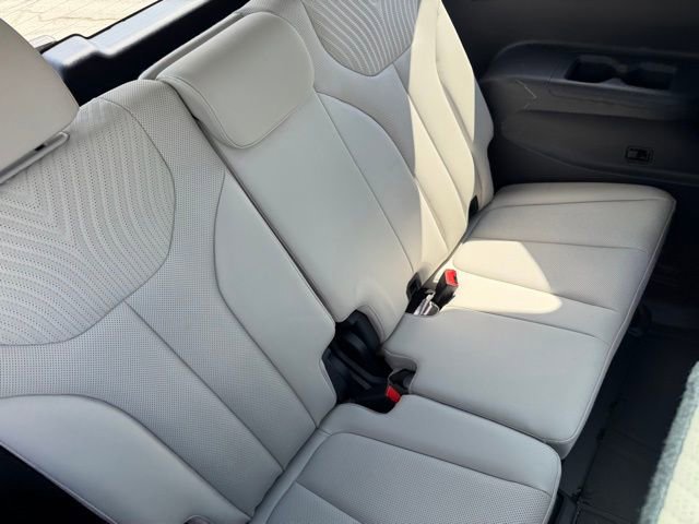 Used 2023 Hyundai Palisade Calligraphy w/ Winter Package AWD/4WD image 50