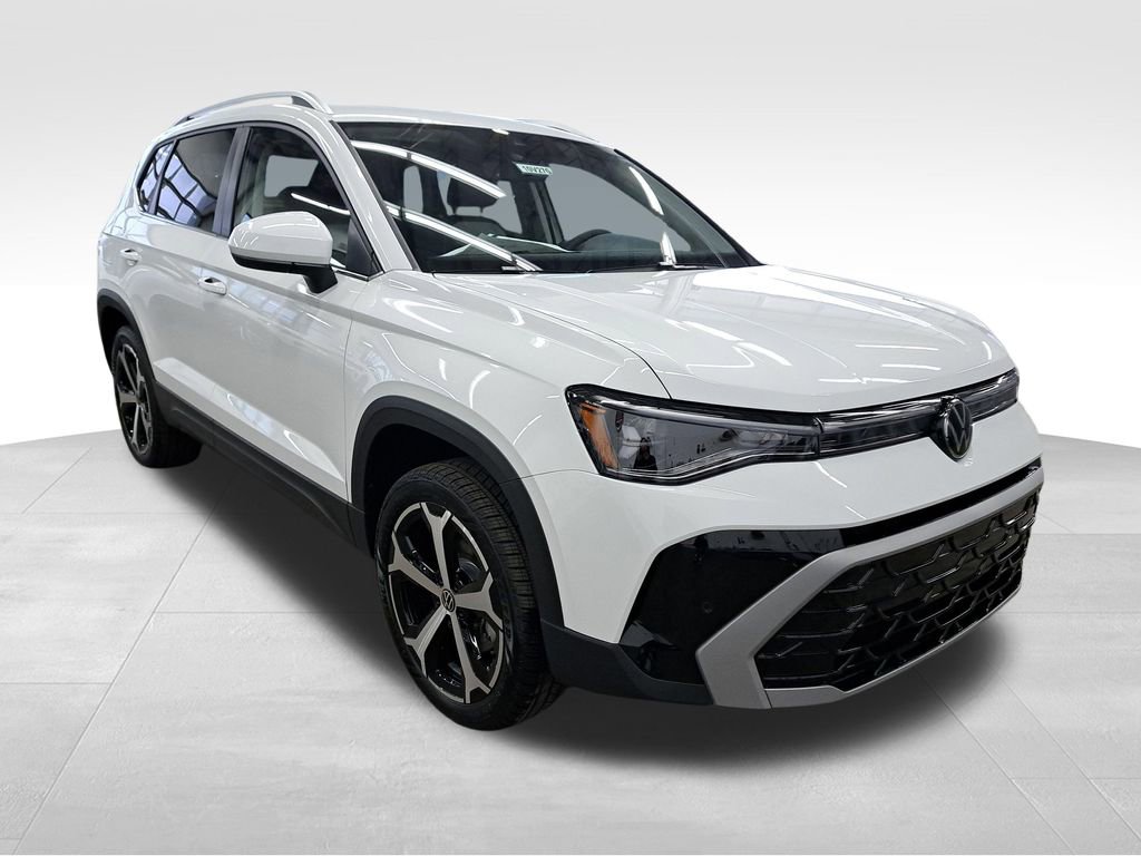New 2025 Volkswagen Taos SEL image 3