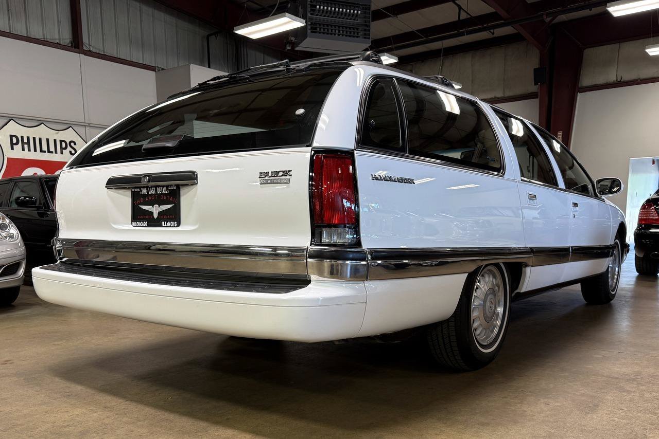 Used 1995 Buick Roadmaster Estate RWD image 19