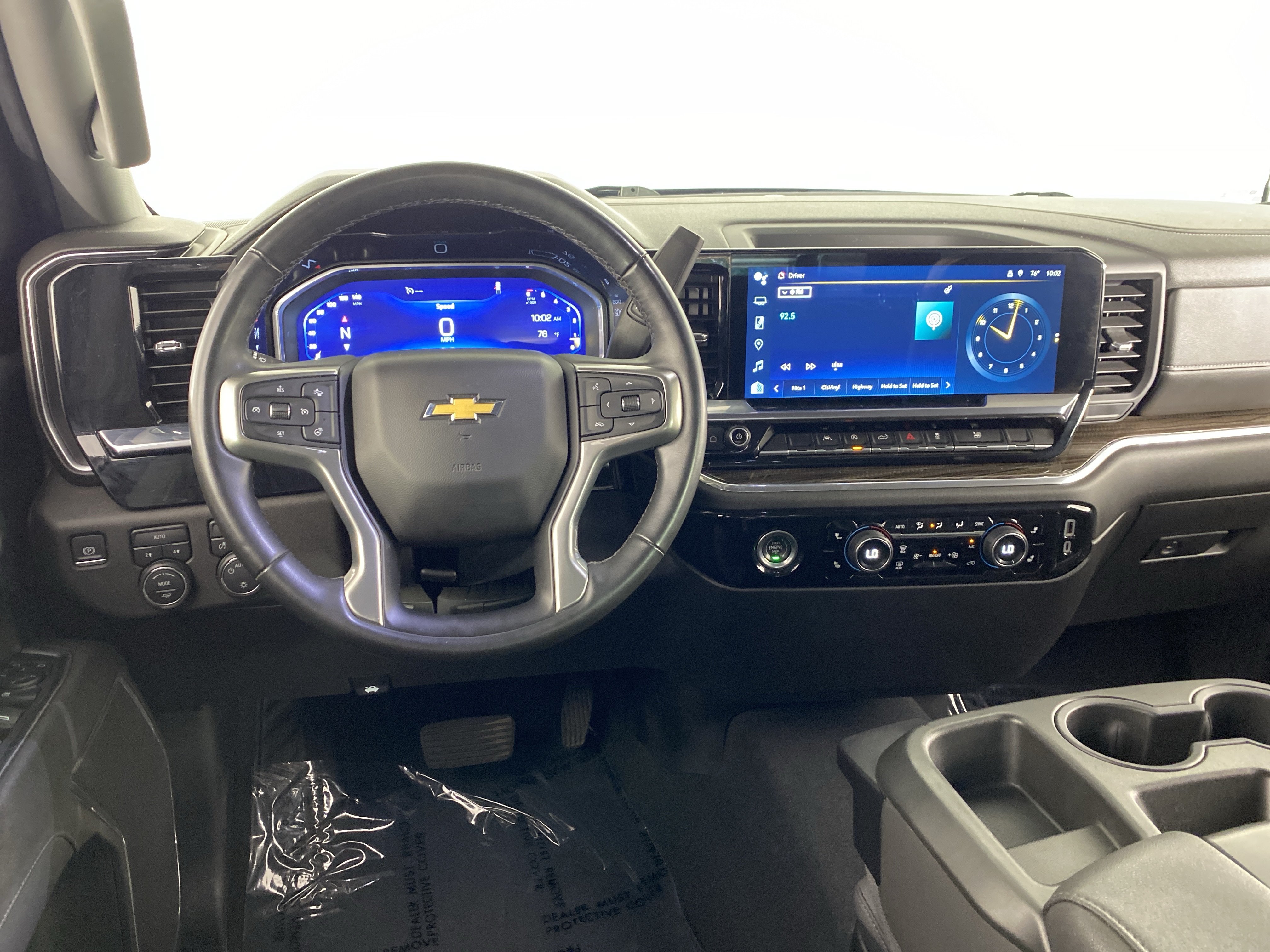 Used 2023 Chevrolet Silverado 1500 LT AWD/4WD image 39