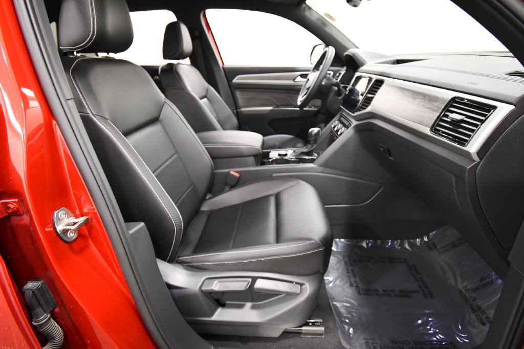 Used 2023 Volkswagen Atlas Cross Sport SE AWD/4WD image 18